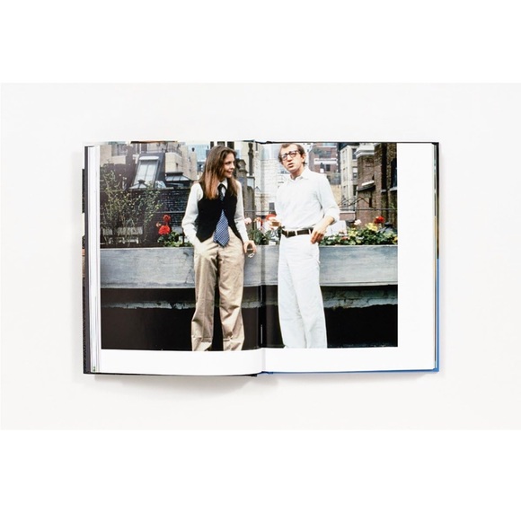 Vogue Book
Vogue on Ralph Lauren Large Coffee Table Book - Picture 5 of 8